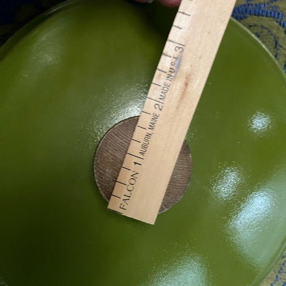 Vintage avocado Montgomery Ward Best Cast Aluminum Sauce Pan w/Lid, wood handle. - Picture 5 of 10